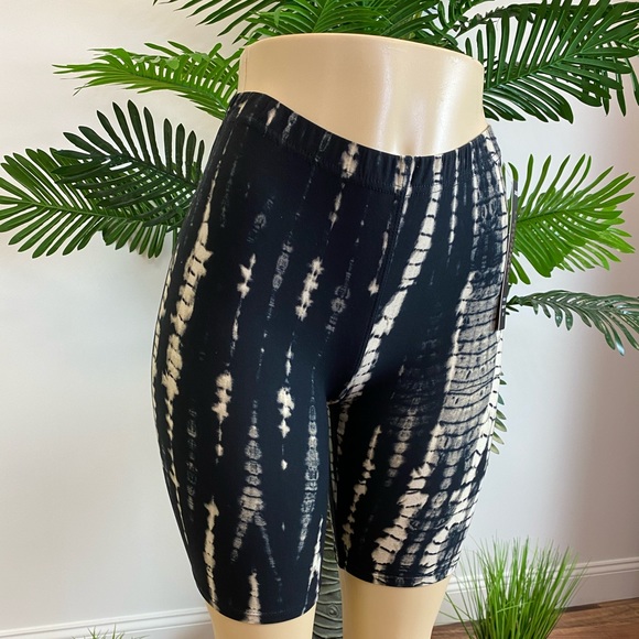 ‼️Tie Dye Biker Shorts Leggings Active Wear Shorts - Picture 6 of 8